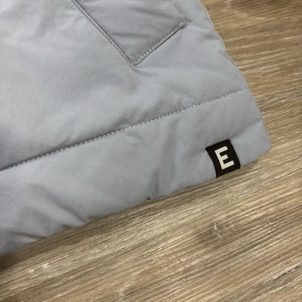 Everlane Puffer Vest Womens Size XS Nyle Quilted, Black & Gray Colorblock - Picture 2 of 9